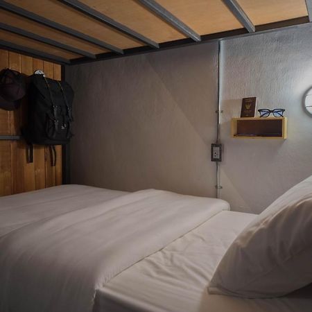 Banana Hostel Donmuang バンコク都 エクステリア 写真