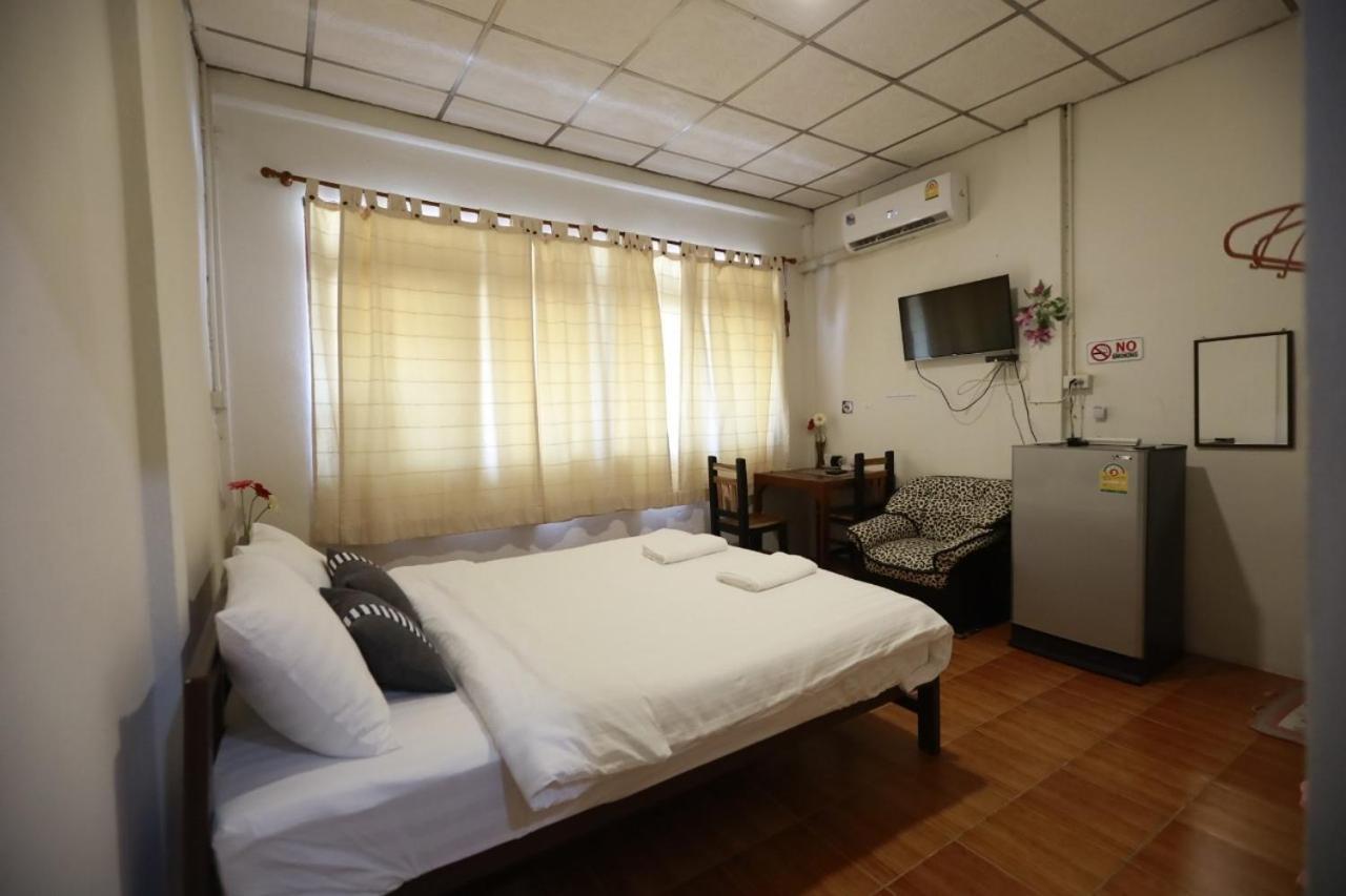 Banana Hostel Donmuang バンコク都 エクステリア 写真
